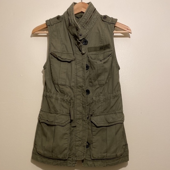Abercrombie & Fitch 100% cotton green vest . Very good condition - Picture 3 of 12